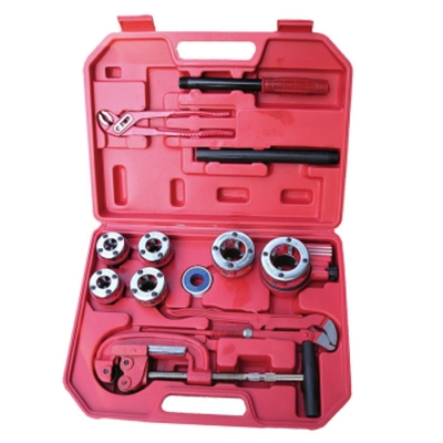 Ratchet  hand pipe threading kit