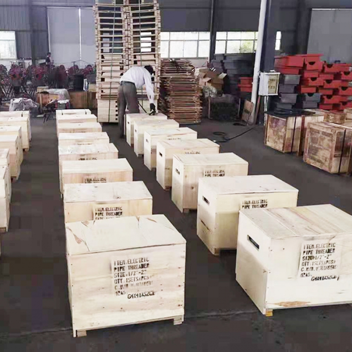 3 in Electric Pipe Threading Machine