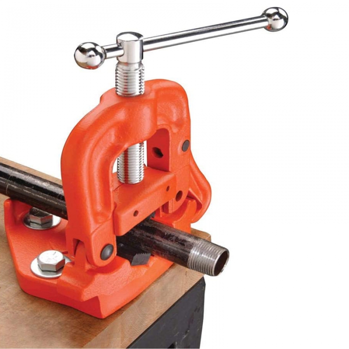 EUROPEAN PIPE BENCH VISE